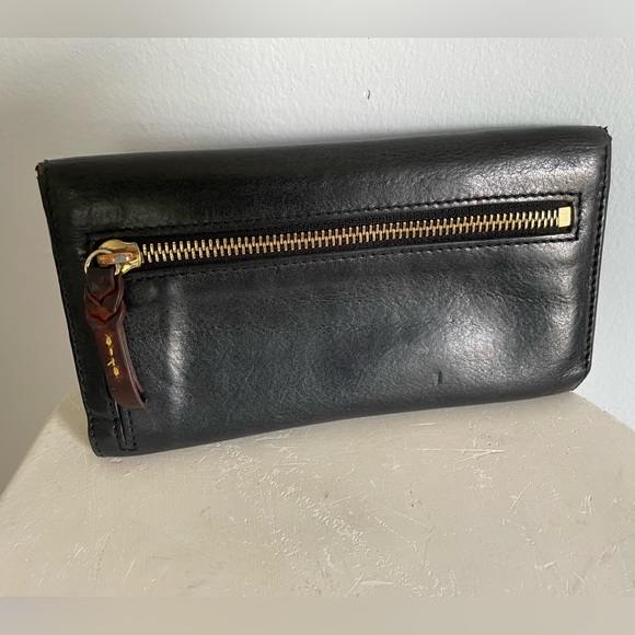 Dooney & Bourke Vintage Black Leather Classic Wallet - Picture 3 of 6